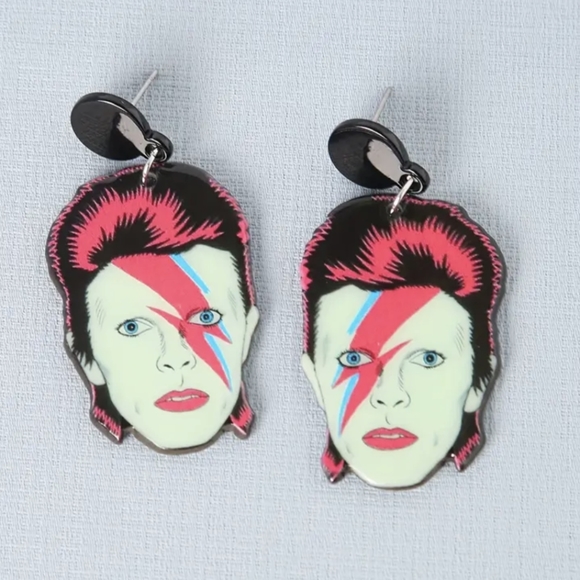 NEW David Bowie acrylic headshot Ziggy Stardust red/blue/black stud earrings - Picture 1 of 3
